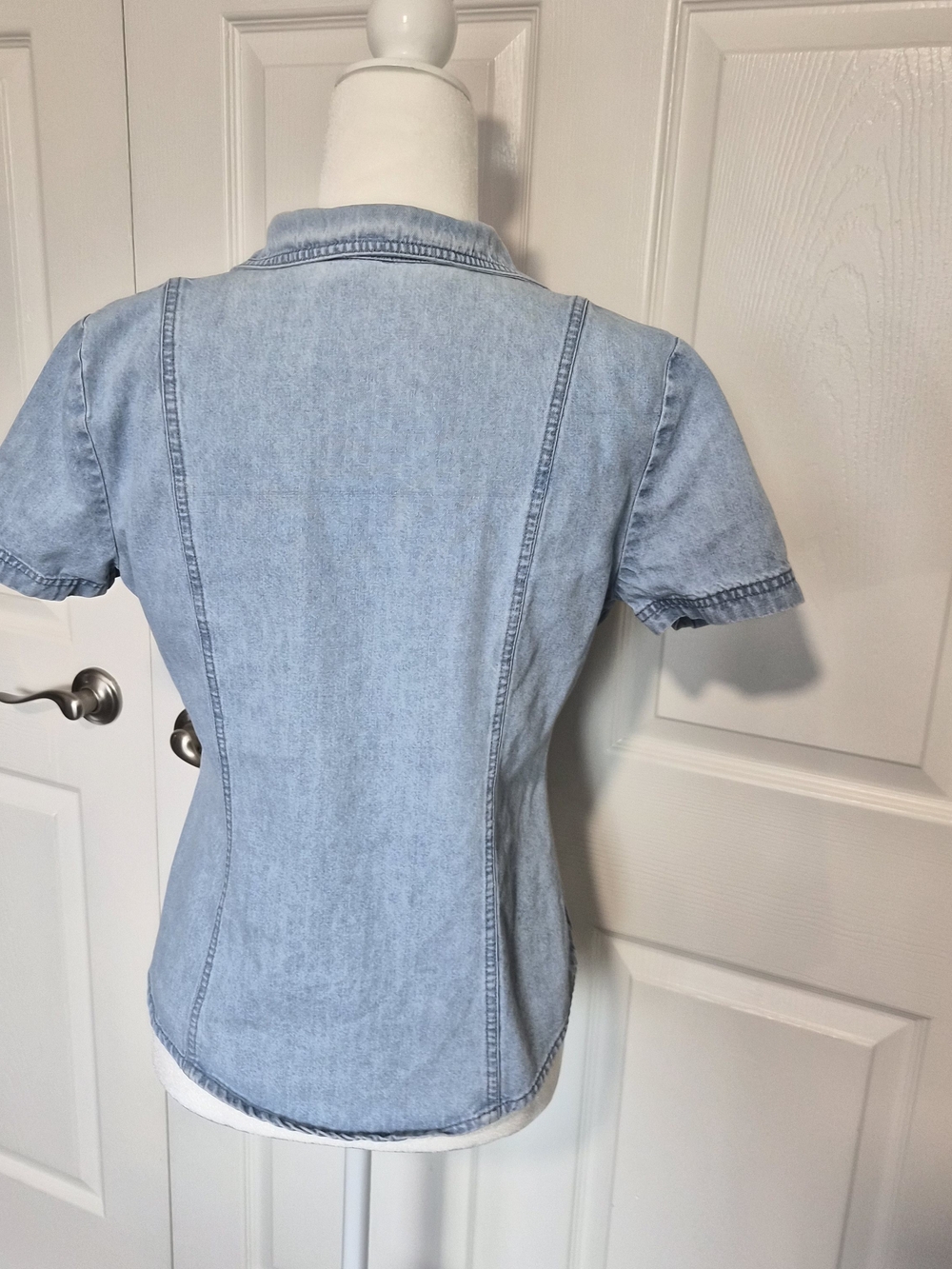Bobbie Brooks Light Blue Denim Button-Down Shirt with Floral Embroidery - Picture 3 of 4
